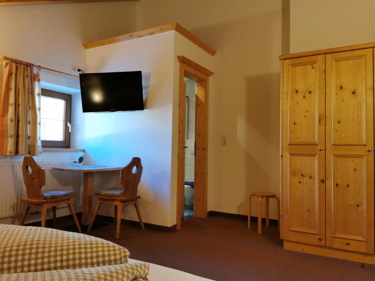 Hotel Garni Schoenblick Sölden Kültér fotó