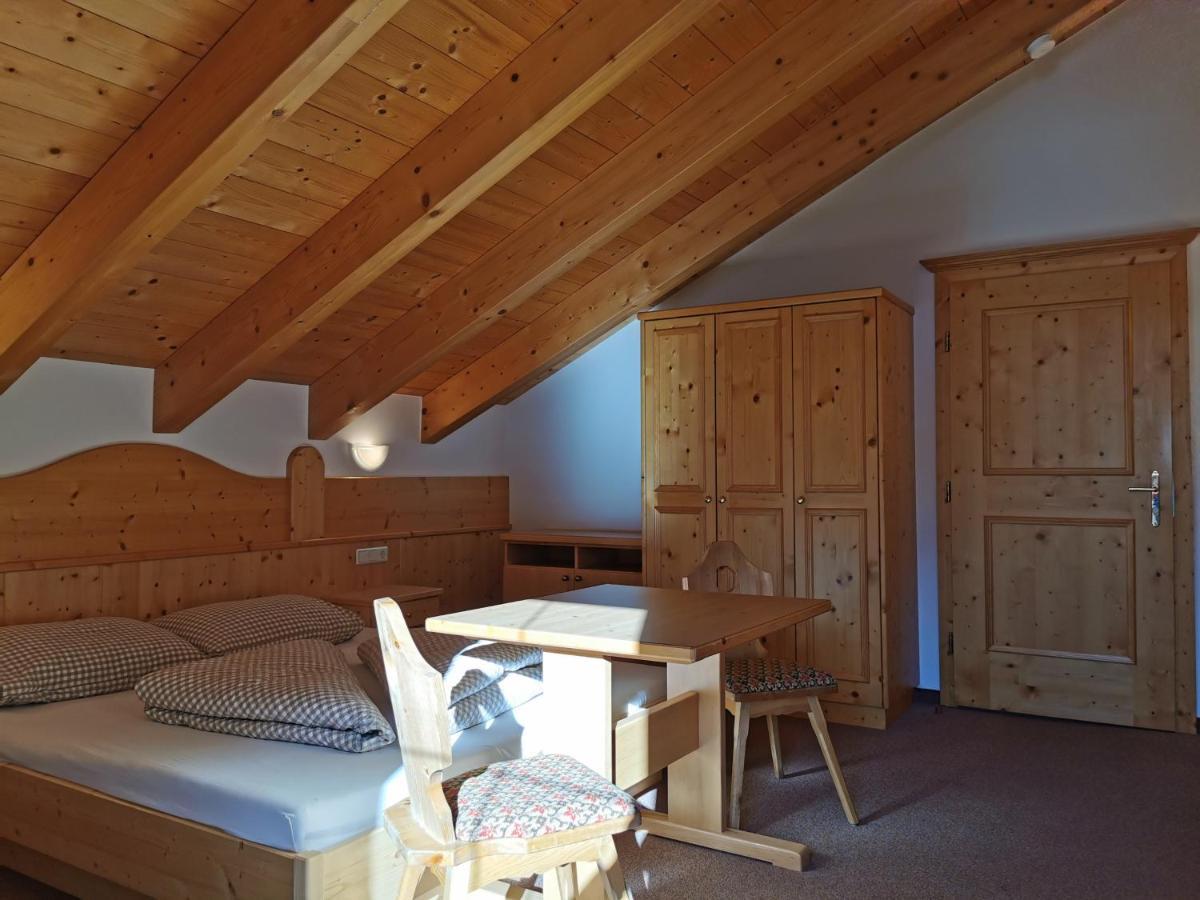 Hotel Garni Schoenblick Sölden Kültér fotó