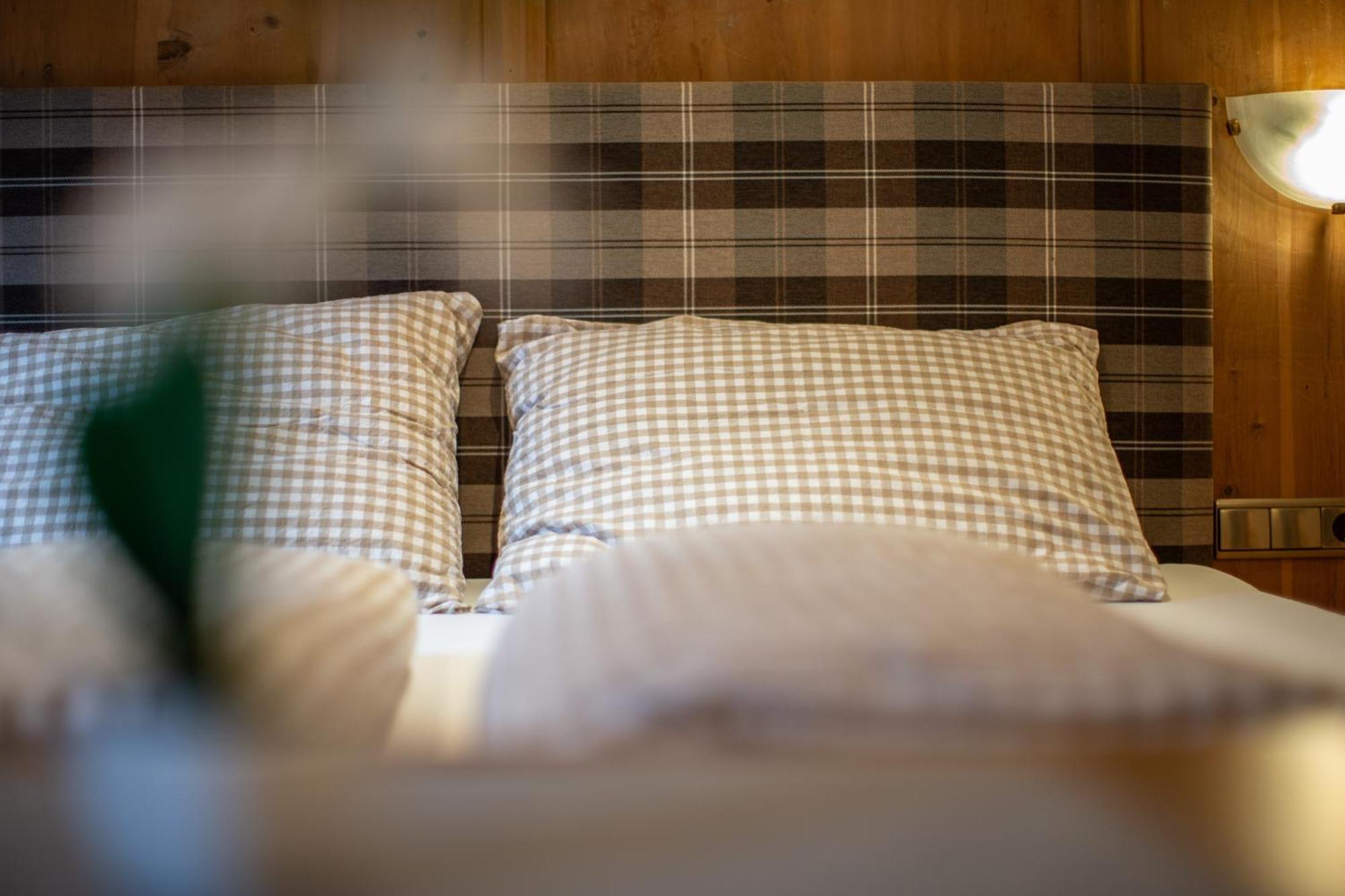 Hotel Garni Schoenblick Sölden Kültér fotó